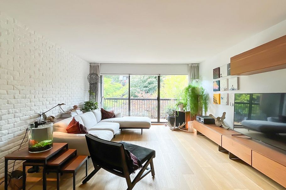 205 3264 Oak Street Vancouver, BC - 2