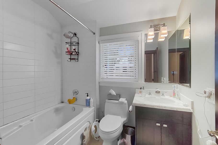 3521 W 39th Avenue Vancouver, BC - 19