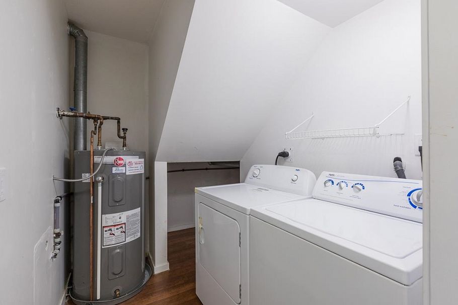 2886 Mt Seymour Parkway North Vancouver, BC - 21