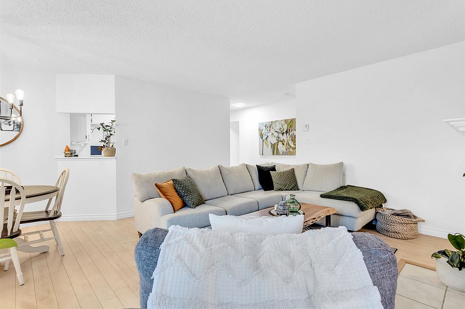 316 1890 W 6th Avenue Vancouver, BC - 6