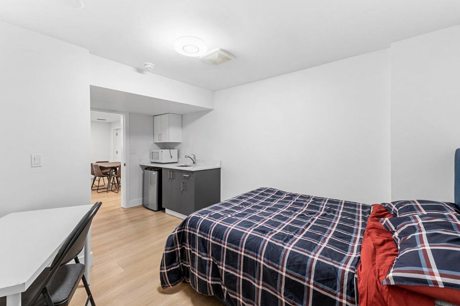 5670 Kullahun Drive Vancouver, BC - 18