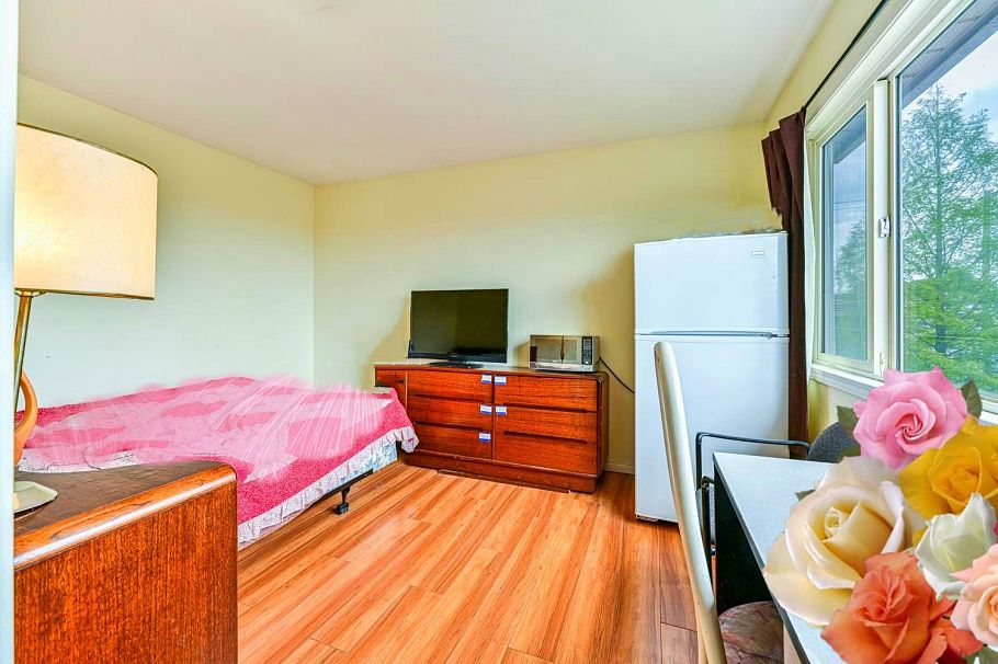 396 E 49th Avenue Vancouver, BC - 13