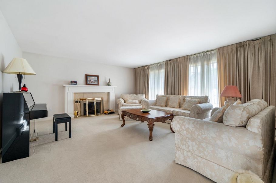 1653 W 62nd Avenue Vancouver, BC - 2