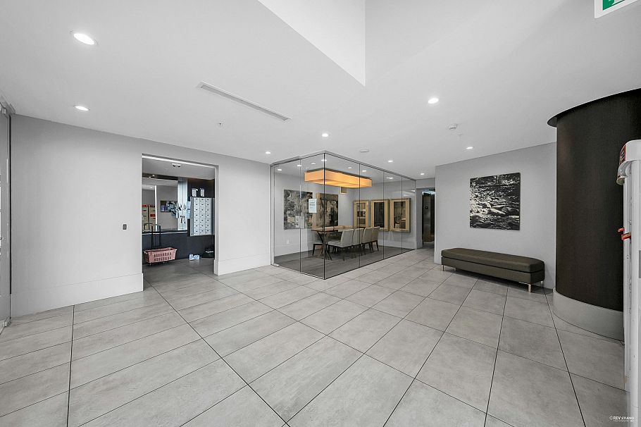 1005 1550 Fern Street North Vancouver, BC - 23