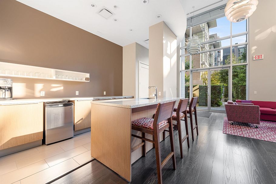 302 1616 Columbia Street Vancouver, BC - 21