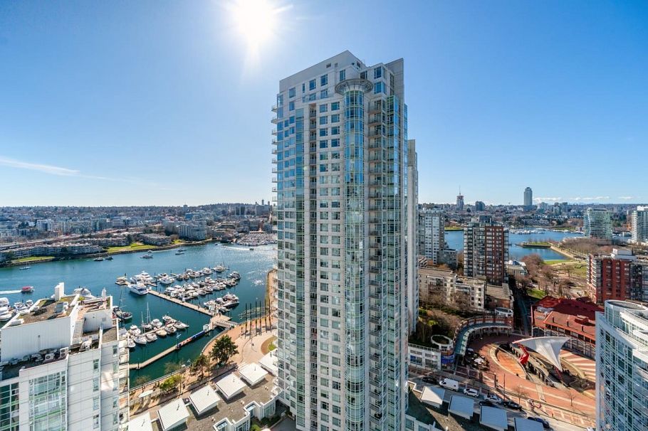 2608 198 Aquarius Mews Vancouver, BC - 22