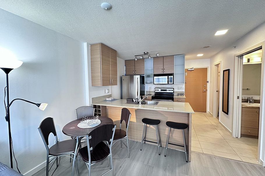 2404 977 Mainland Street Vancouver, BC - 8