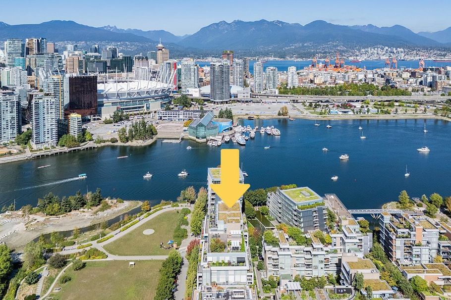 302 1616 Columbia Street Vancouver, BC - 27