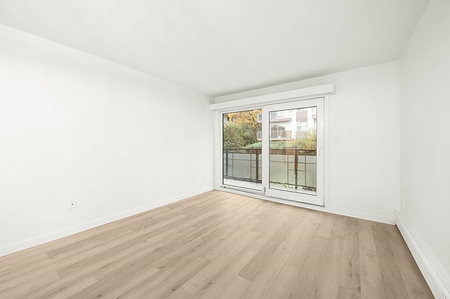 207 360 E 2nd Street North Vancouver, BC - 15