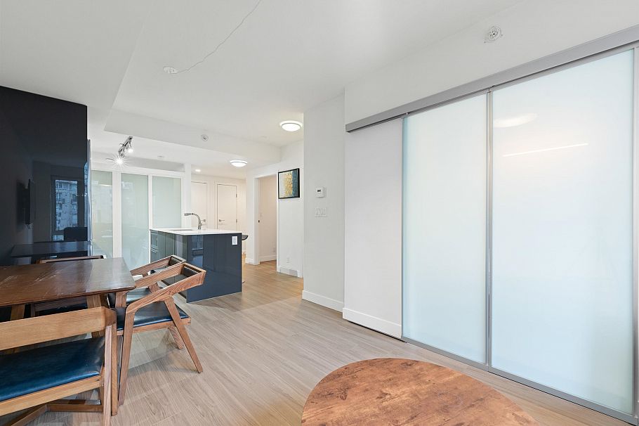 404 1283 HOWE STREET, Vancouver BC V6Z 1C1 Vancouver, BC - 1