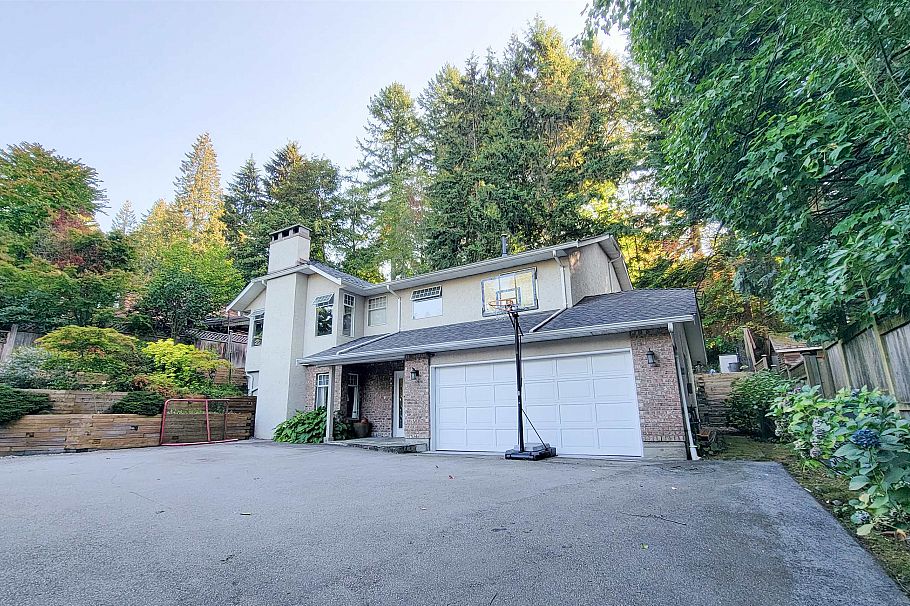 3595 Wellington Crescent North Vancouver, BC - 4