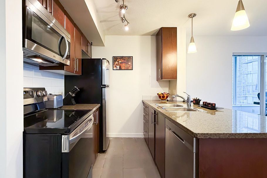 1606 688 Abbott Street Vancouver, BC - 9