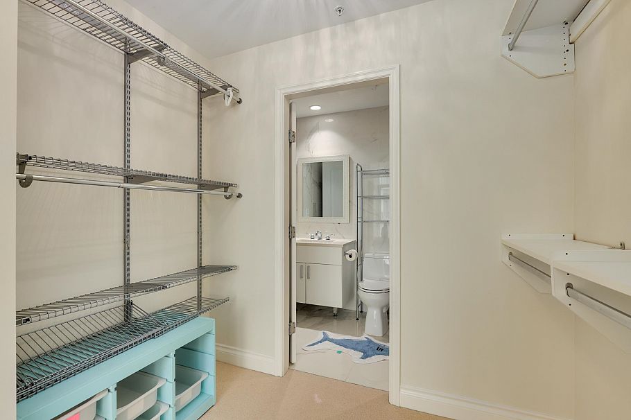 501 185 Victory Ship Way North Vancouver, BC - 20