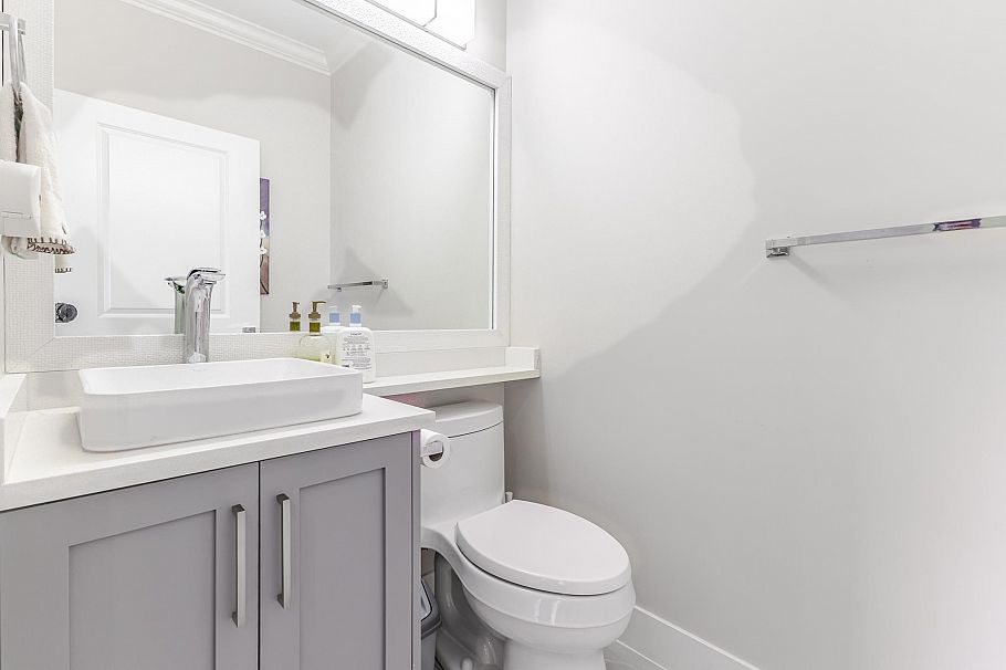 2 2786 E 46th Avenue Vancouver, BC - 10