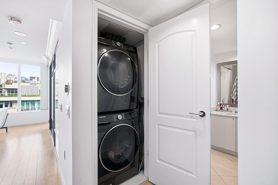 708 133 E Esplanade North Vancouver, BC - 11