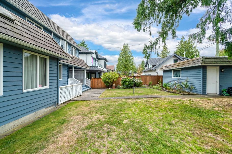 1653 W 62nd Avenue Vancouver, BC - 30