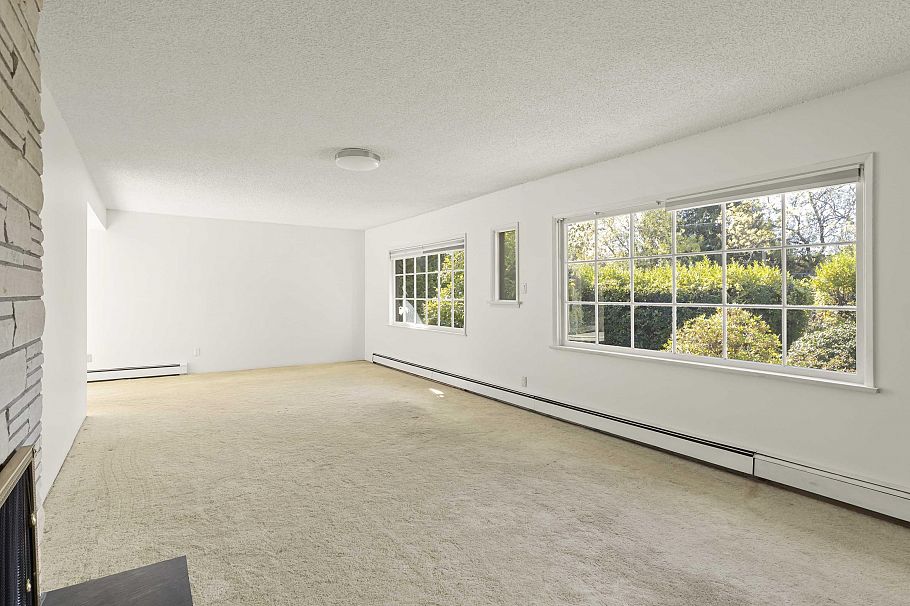 5950 Macdonald Street Vancouver, BC - 6