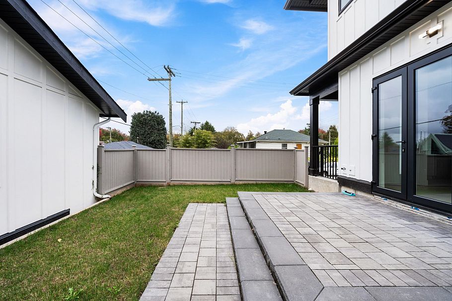 2140 E 20th Avenue Vancouver, BC - 33