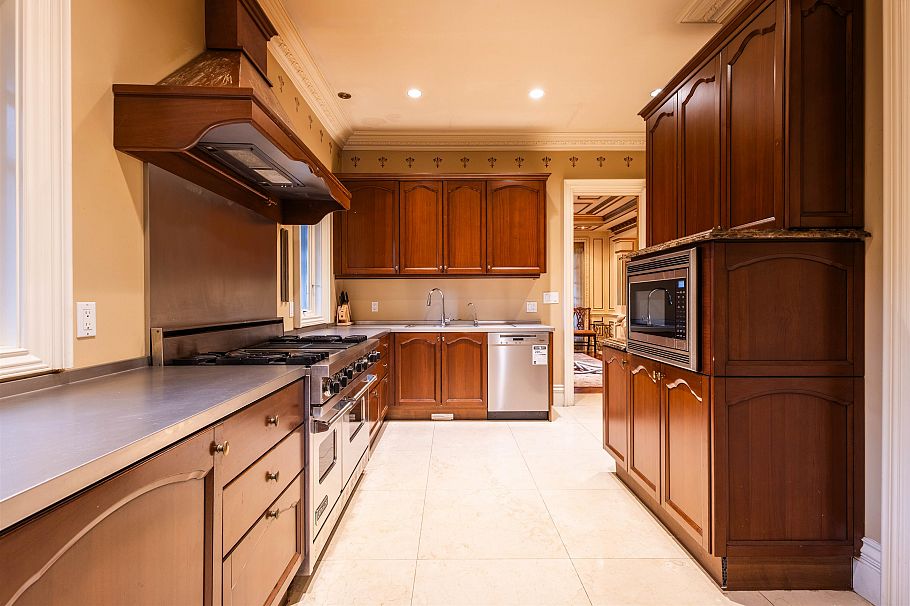 3719 Selkirk Street Vancouver, BC - 13