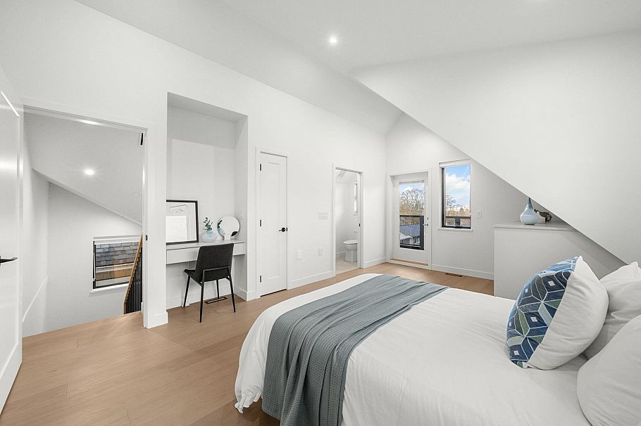 2 2247 Parker Street Vancouver, BC - 21