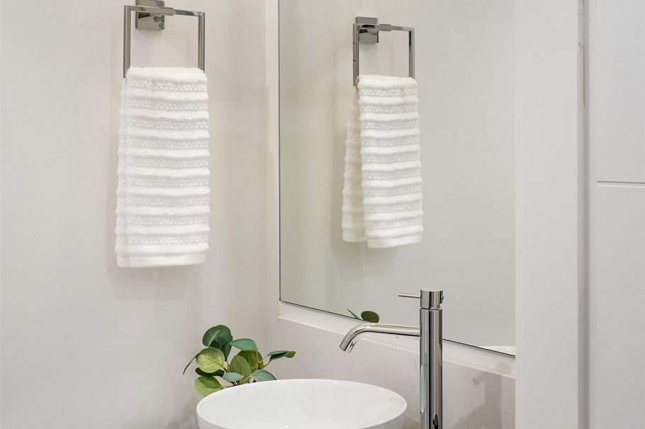 112 342 Mountain Highway North Vancouver, BC - 12