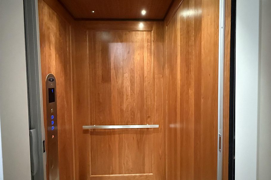 47** GRANVILLE STREET, Vancouver BC V6H 3M2 Vancouver, BC - 12