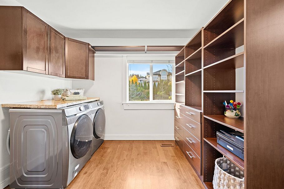 463 Beachview Drive North Vancouver, BC - 21