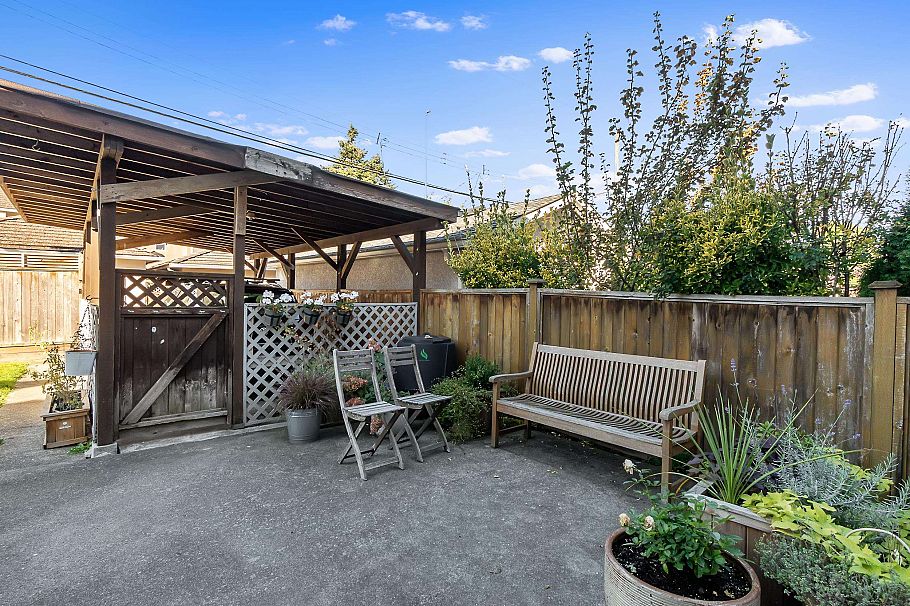 4833 Henry Street Vancouver, BC - 27