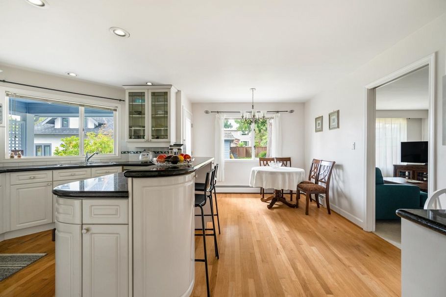 1653 W 62nd Avenue Vancouver, BC - 21