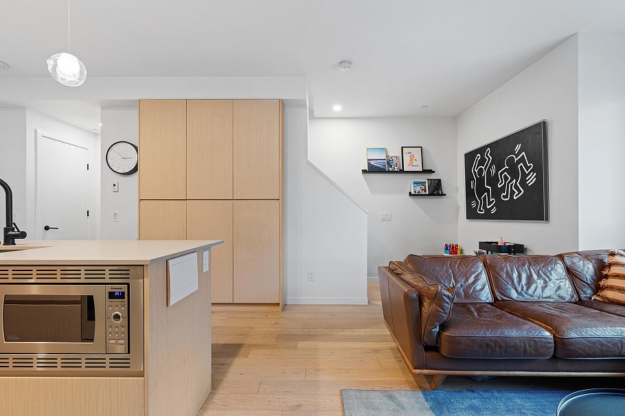 5 528 E 2nd Street North Vancouver, BC - 9