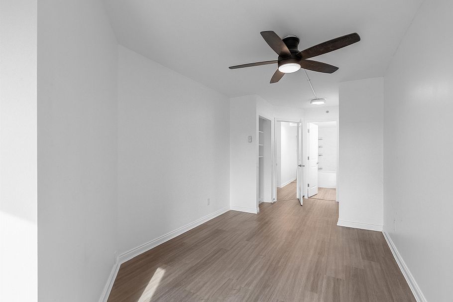 PH6 4868 Fraser Street Vancouver, BC - 18