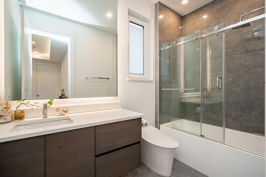 1026 Belmont Avenue North Vancouver, BC - 13