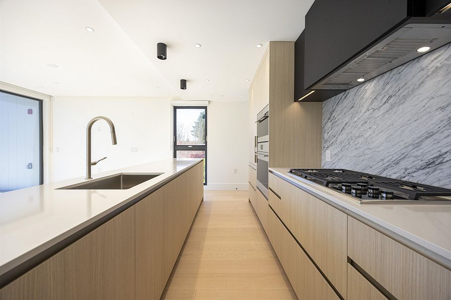 203 778 W 27th Avenue Vancouver, BC - 6