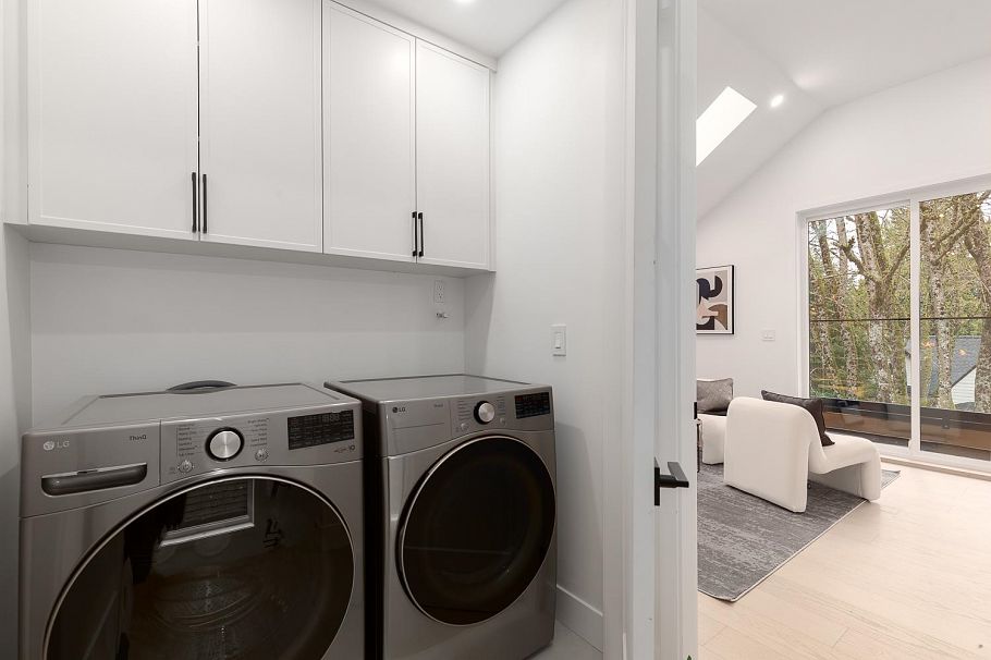 2 2976 W 13th Avenue Vancouver, BC - 20