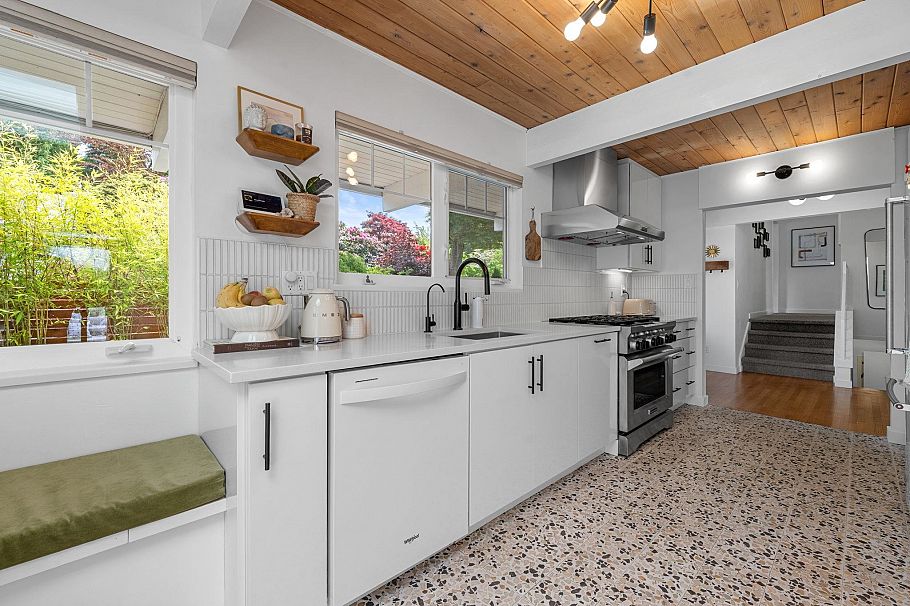 3455 Calder Avenue North Vancouver, BC - 15