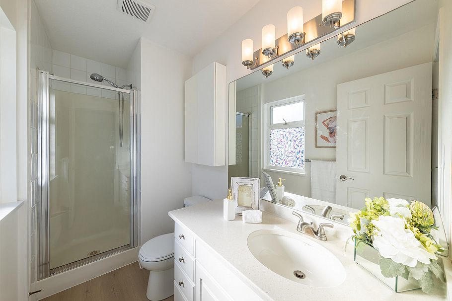 3638 Maginnis Avenue North Vancouver, BC - 20