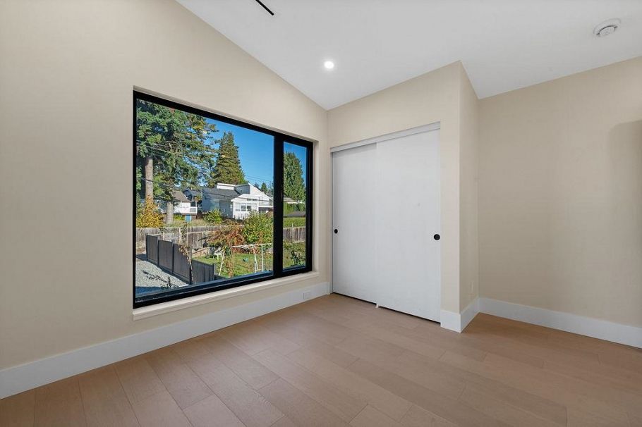 504 E 5th Street North Vancouver, BC - 28