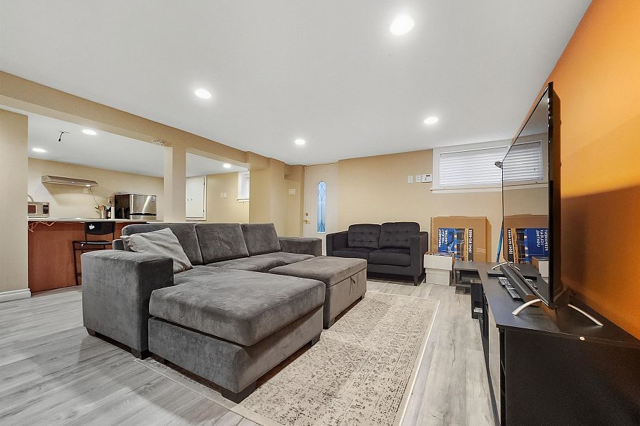 3521 W 39th Avenue Vancouver, BC - 20