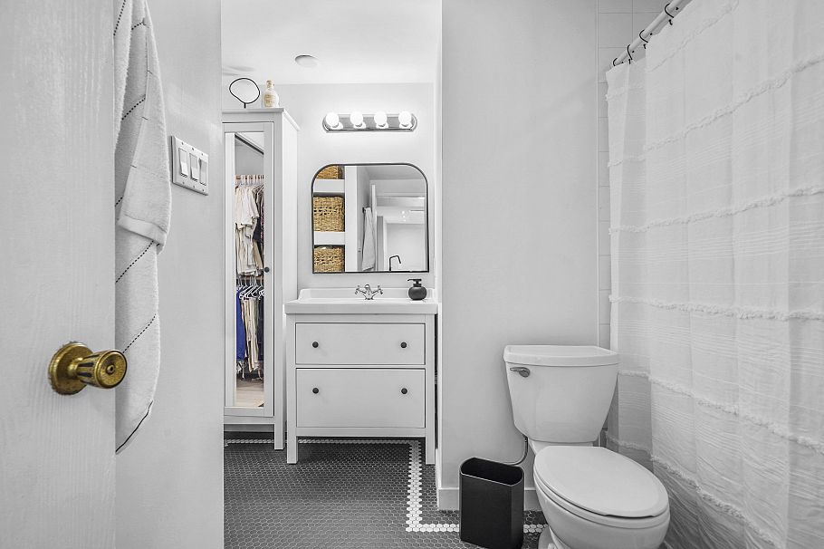 101 210 W 2nd Street North Vancouver, BC - 21