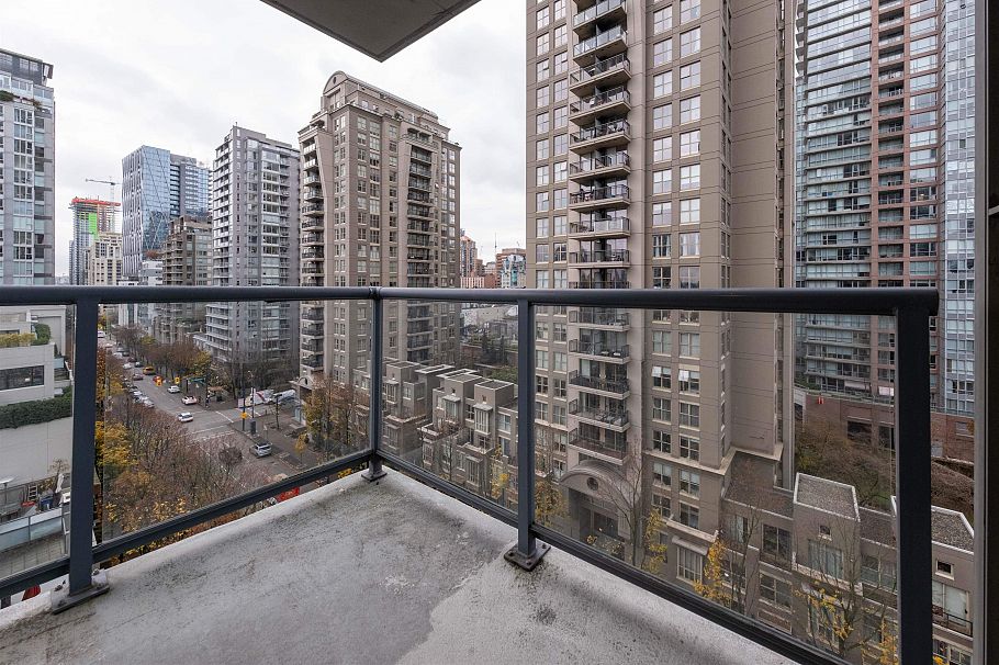 1006 928 Richards Street Vancouver, BC - 24