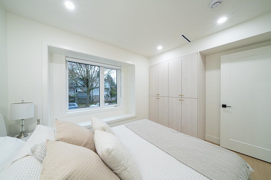 3460 Welwyn Street Vancouver, BC - 20