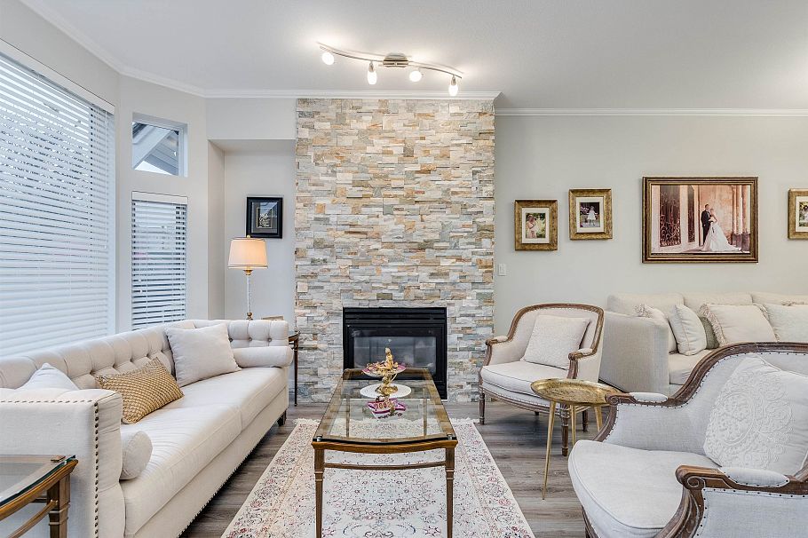 4 233 E 6th Street North Vancouver, BC - 5