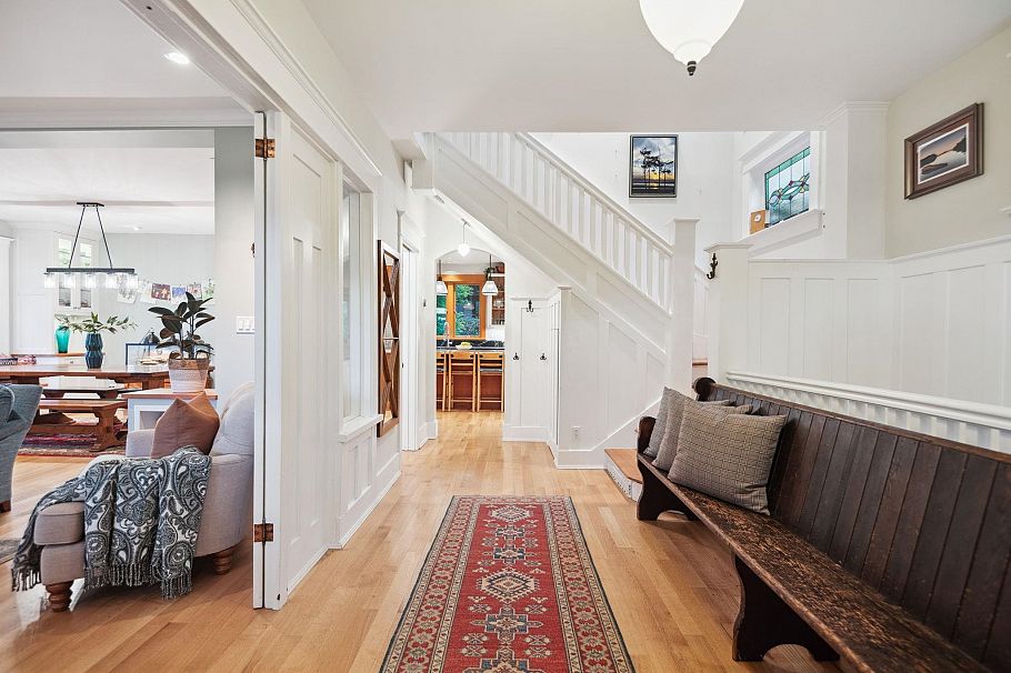 346 E 5th Street North Vancouver, BC - 10