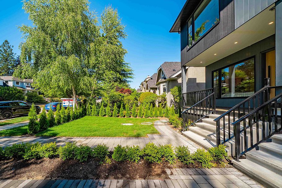 2837 W 31st Avenue Vancouver, BC - 4