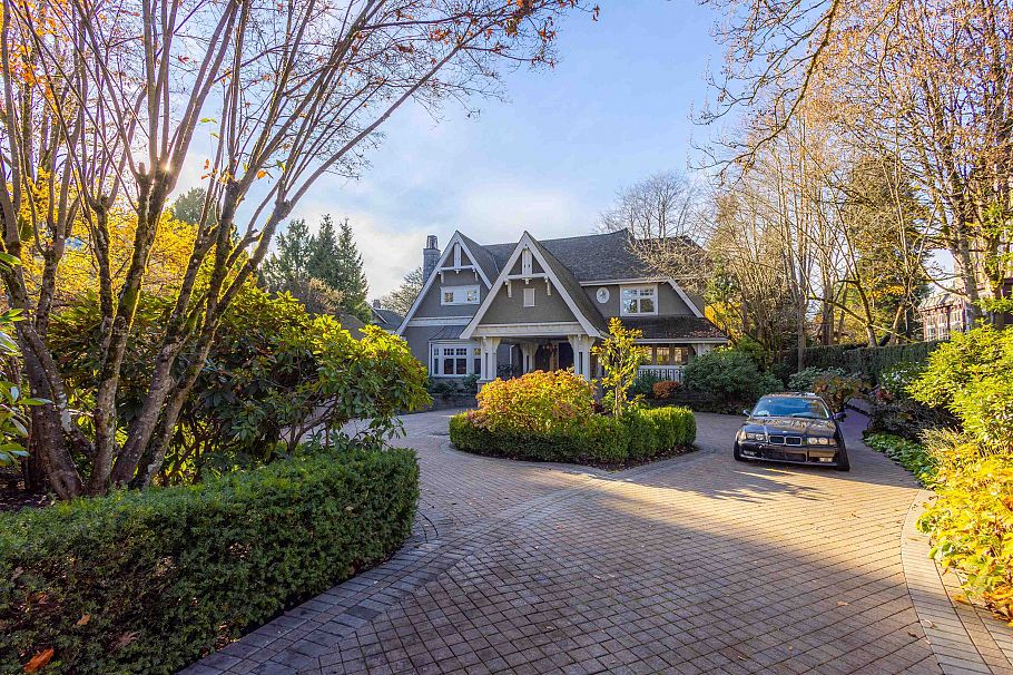 3719 Selkirk Street Vancouver, BC - 1