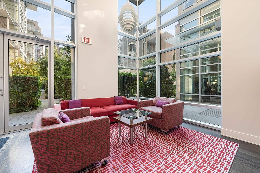 302 1616 Columbia Street Vancouver, BC - 22