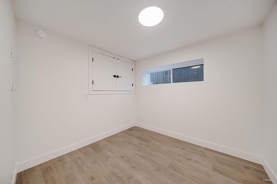 1167 E 63rd Avenue Vancouver, BC - 31