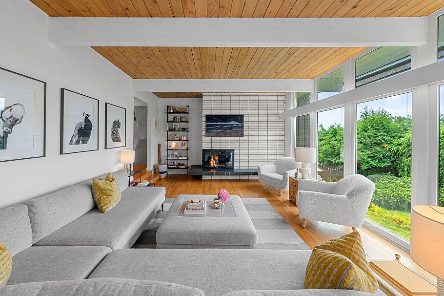 3455 Calder Avenue North Vancouver, BC - 1