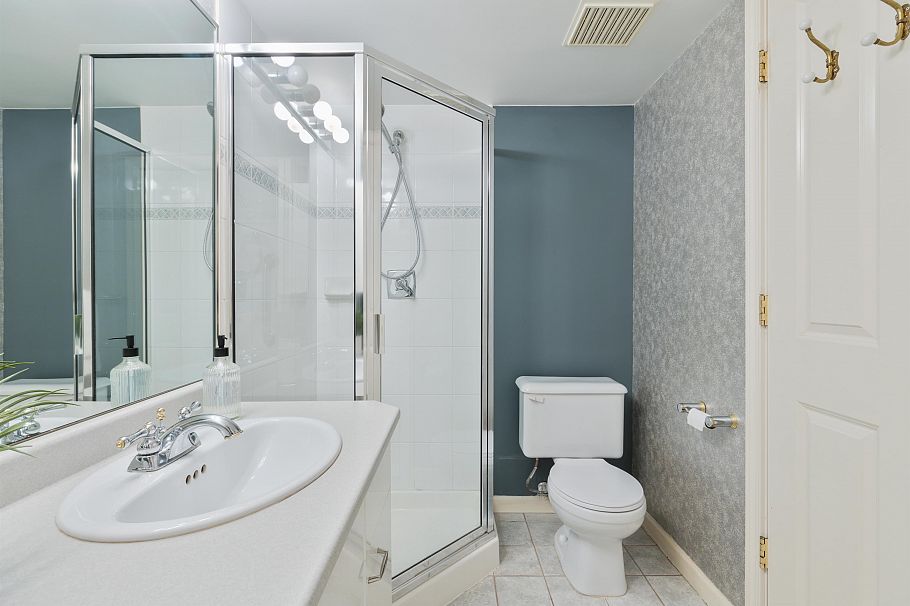 1301 4425 Halifax Street Burnaby, BC - 19