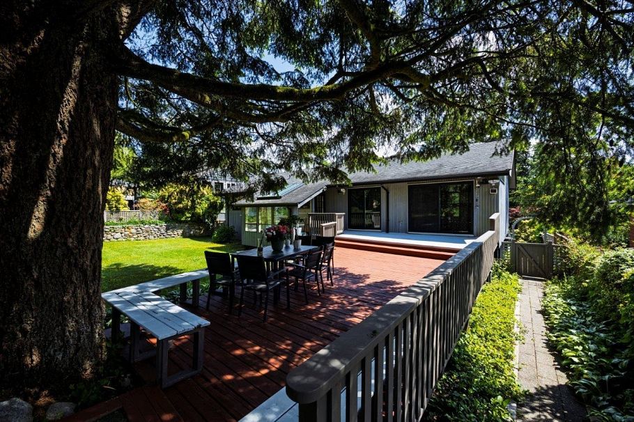 1427 Appin Road North Vancouver, BC - 27